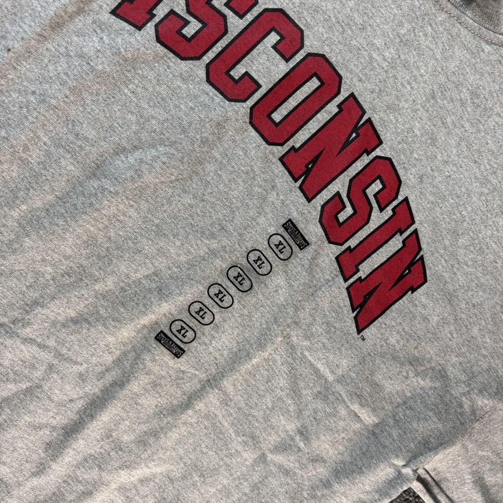 Wisconsin Badgers Shirt Mens xl Gray NCAA College Steve & Barry's Graphic Tee - Picture 6 of 6